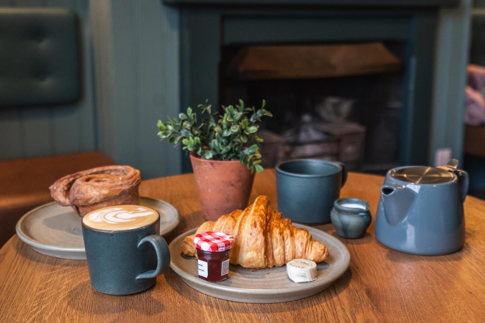 The Lazy Goose - Coffee House & Bedrooms Claypits ห้อง รูปภาพ